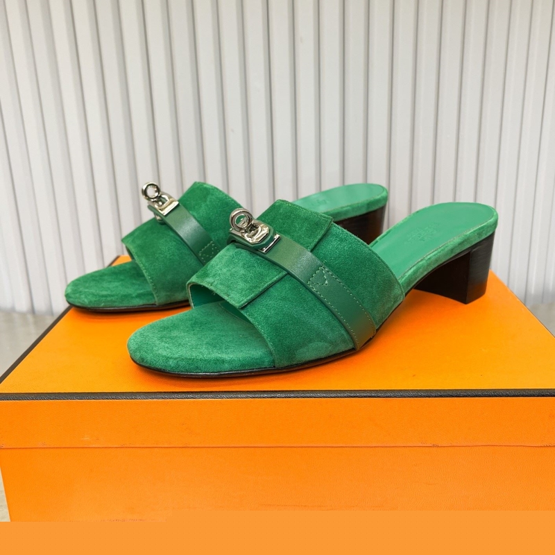 H**mes slippers